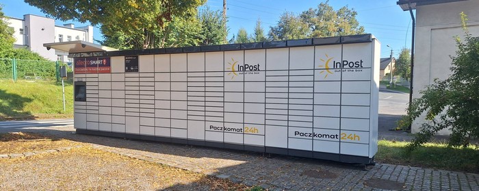 Paczkomat PAL02M na parkingu Galerii Stodoła