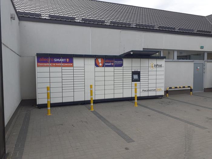 Paczkomat PAS05M przy Max Elektro