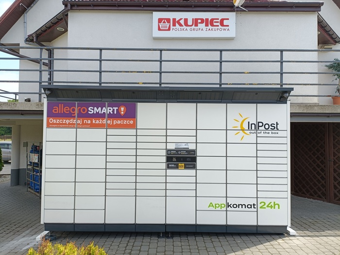 Paczkomat PAVQ01BAPP Przy sklepie spożywczym Sużyw