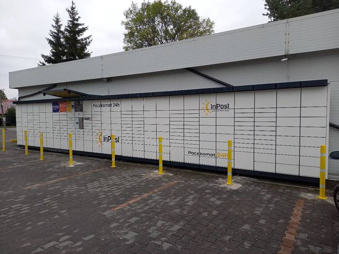 Поштомат PCC01N Przy sklepie Delikatesy Centrum