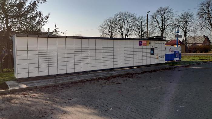 Paczkomat PDR01M Parking na tyłach POLOmarketu