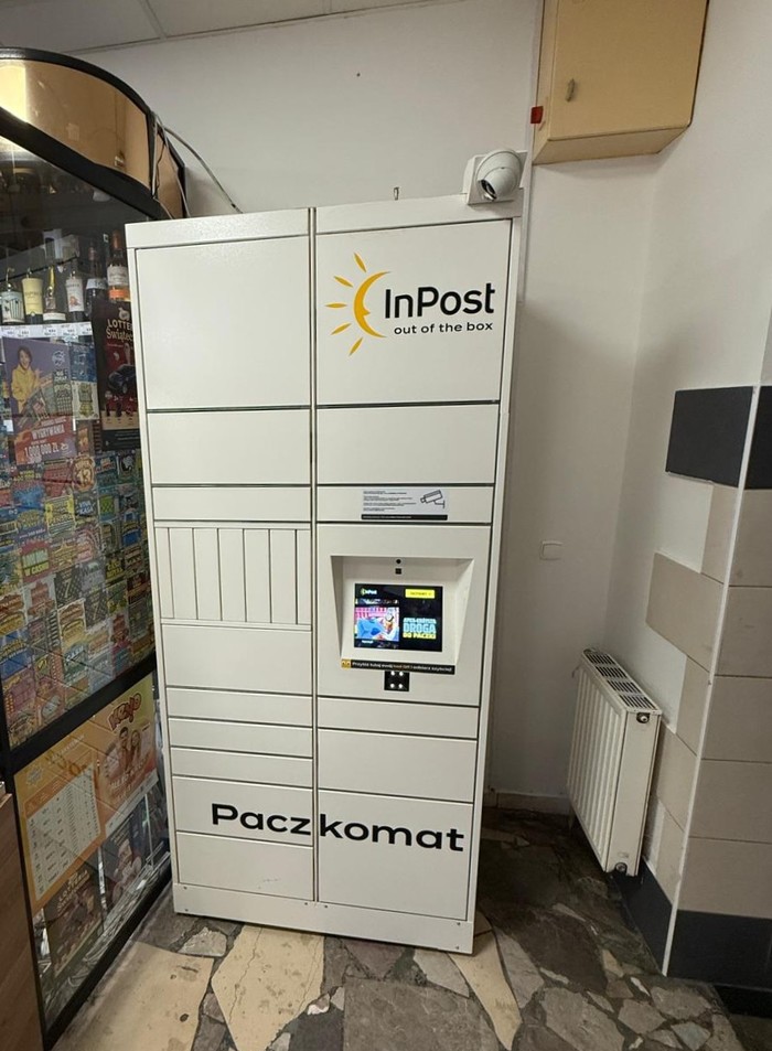 Paczkomat PGD03HP w Delikatesach Fart