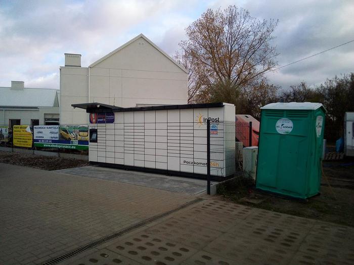 Paczkomat PGD05M parking Stacji Diagnostycznej Mański