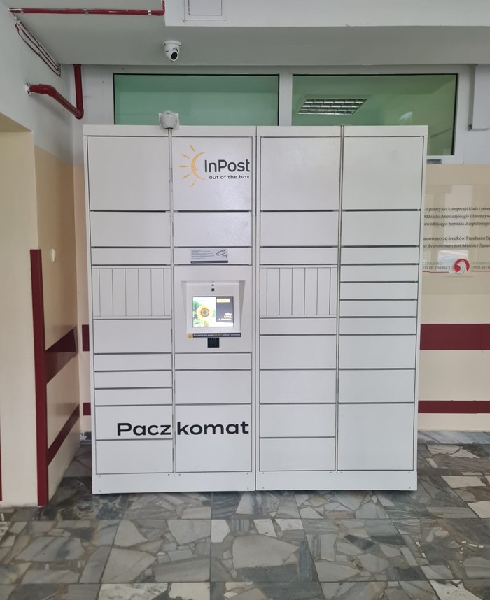 Parcel Locker PLC04HP Przy wejściu na OIOM