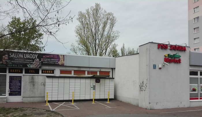 Paczkomat PLC08N Przy sklepie PSS Zgoda