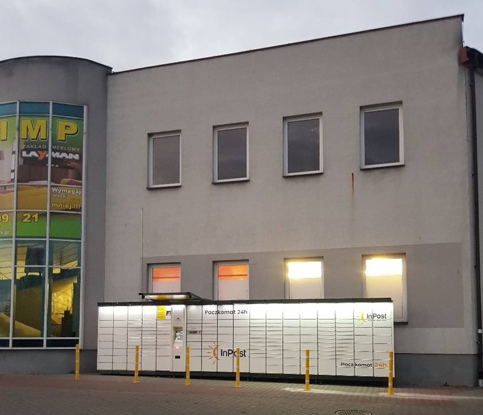 Parcel Locker PLC12A Przy sklepie Delikatesy Centrum