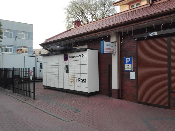 Paczkomat PLC14N Przy hurtowni Izelito