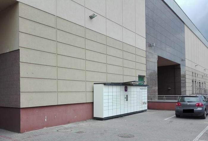 Paczkomat PLC15N Przy CH Mazovia