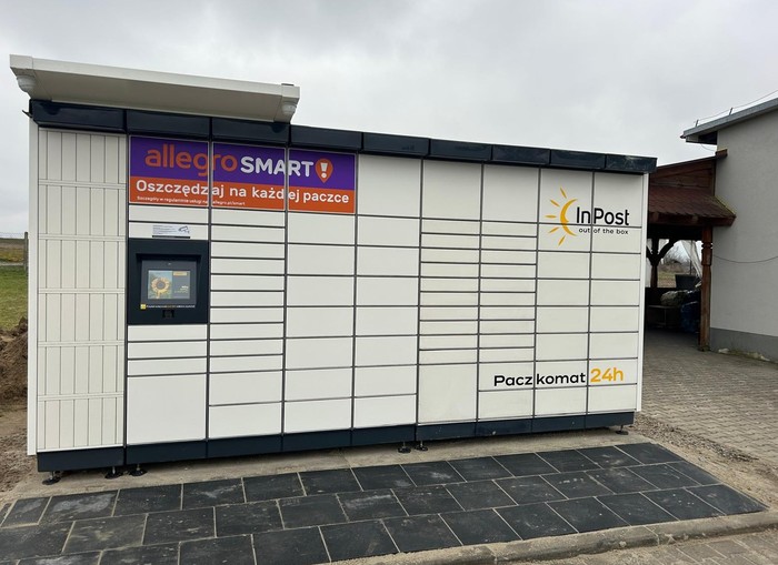 Paczkomat PLUS01M Przy stacji paliw
