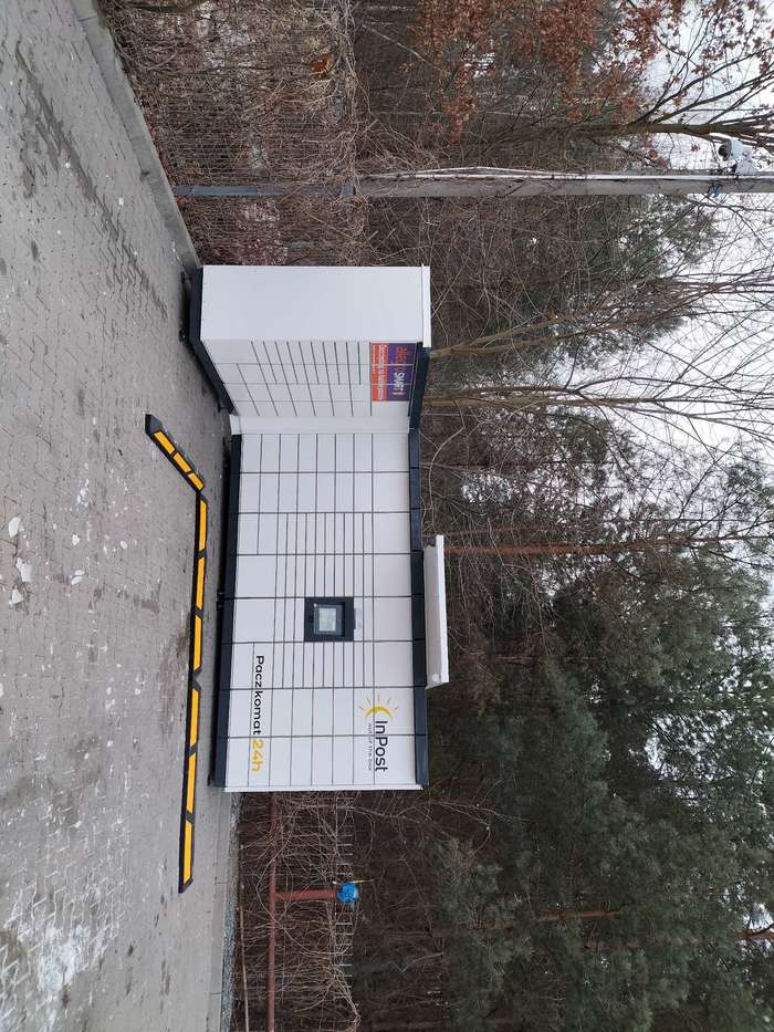 Paczkomat PNT03M Na stacji PawTrans
