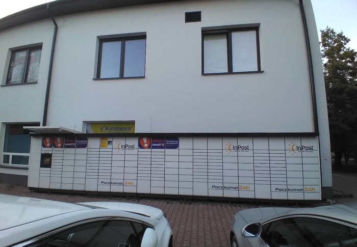 Parcel Locker POC01M Parking od tyłu sklepu Lewiatan