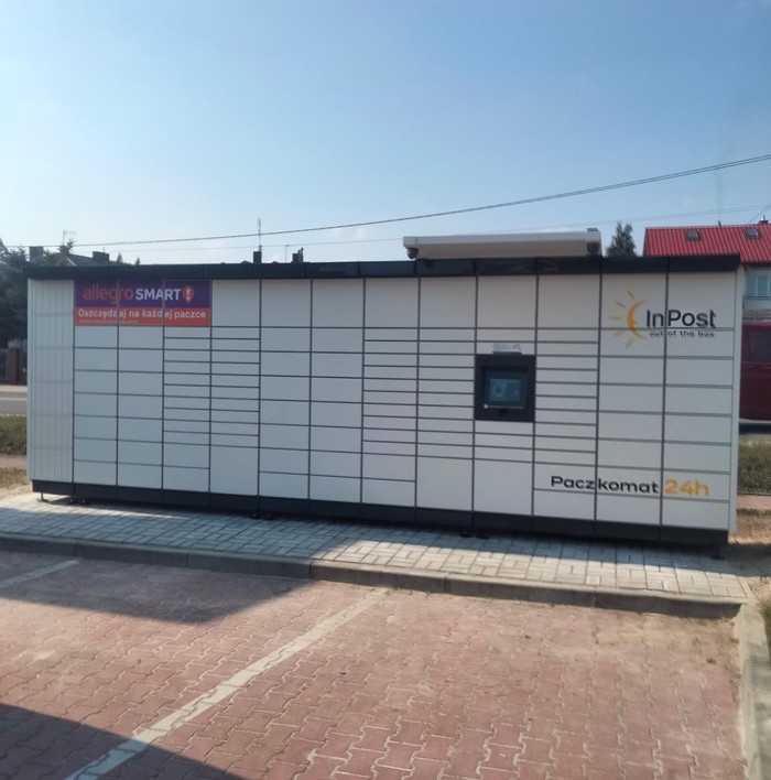 Parcel Locker PODM01M Parking przed stacją