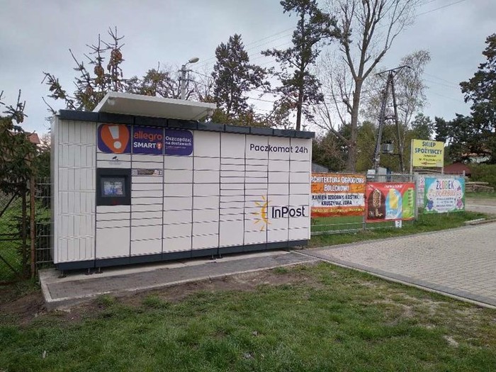 Paczkomat POI01M Przy sklepie spożywczym