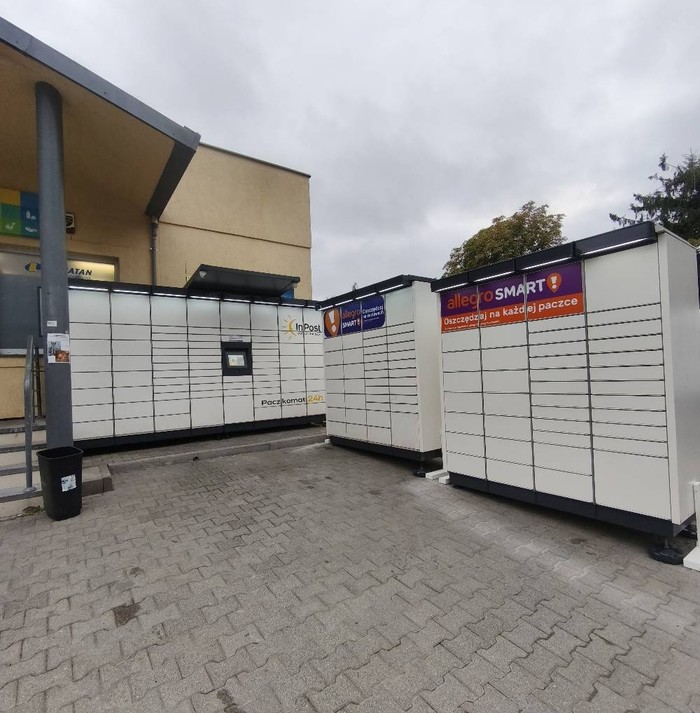 Parcel Locker POZ118M przy sklepie Lewiatan