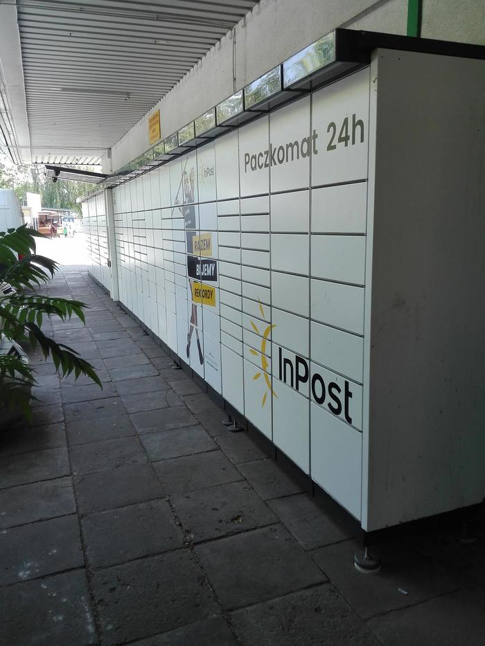 Parcel Locker POZ14A Przy markecie Chata Polska