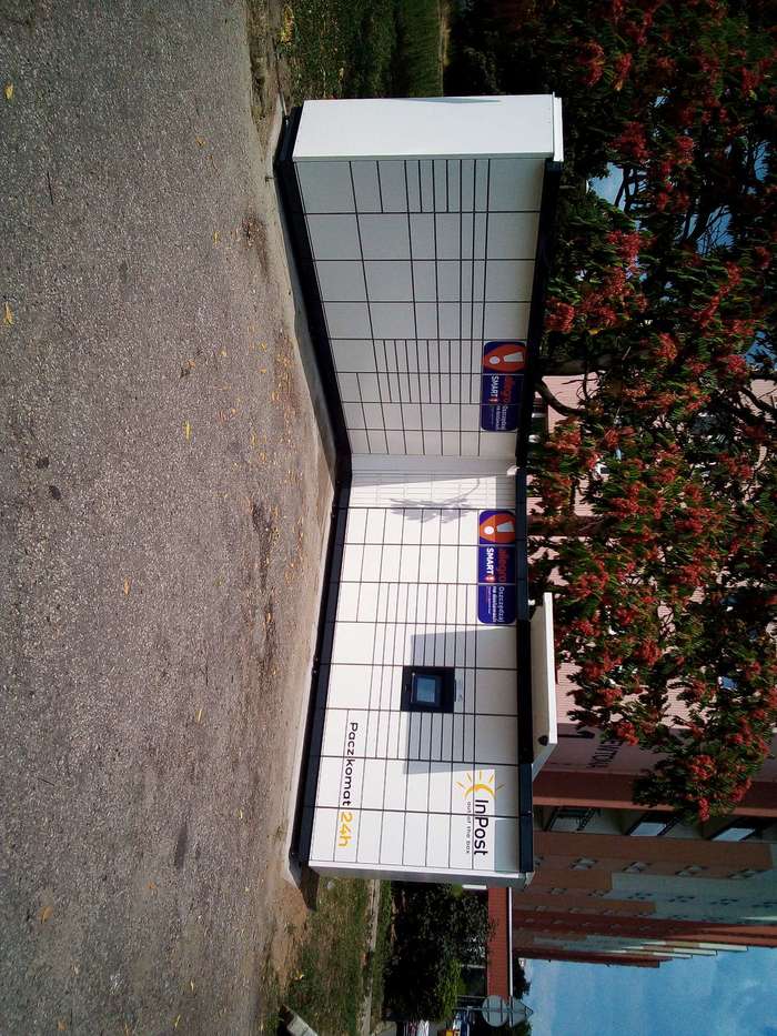 Поштомат POZ151M Przy bloku mieszkalnym Newtona 1a