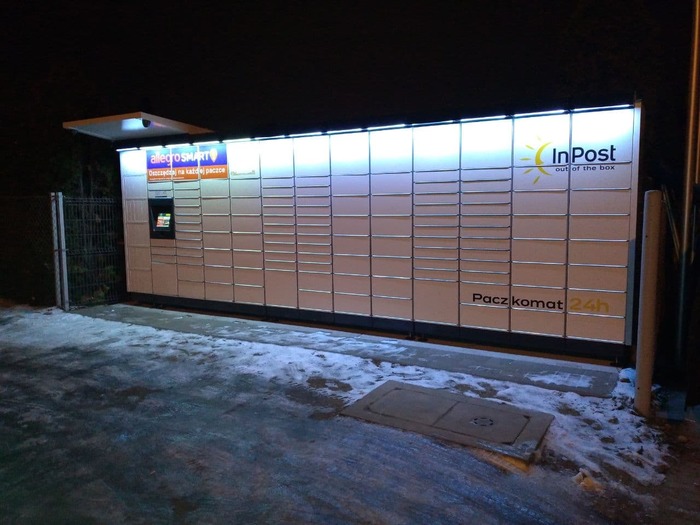 Поштомат POZ157M Róg ul. Chodzieskiej i Wolińskiej