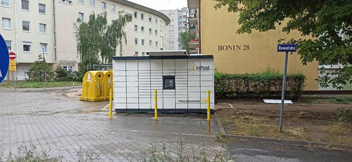 Paczkomat POZ160M Poznań ul. Bonin 28