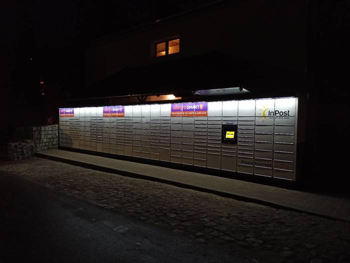 Parcel Locker POZ206M prywatna posesja od ul. Witosława