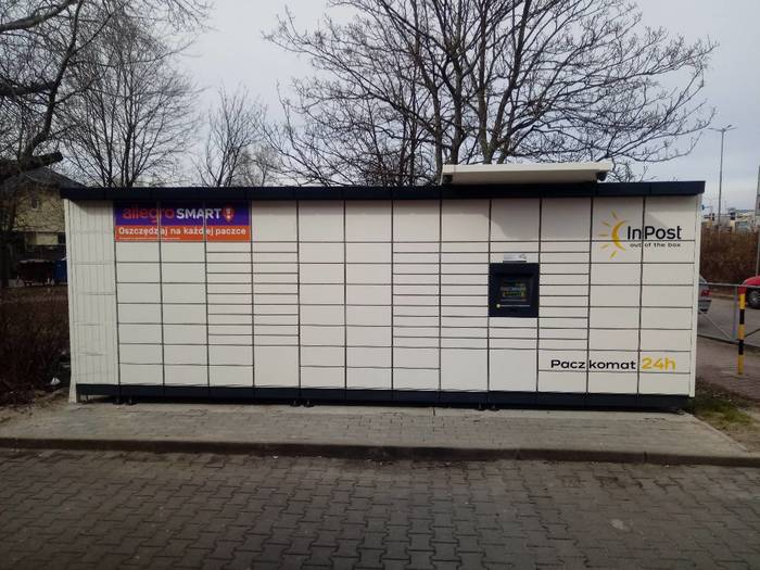 Paczkomat POZ259M Przy sklepie Netto