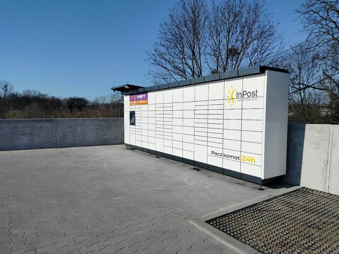 Paczkomat POZ260M parking Aldi