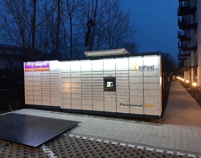 Поштомат POZ287M Przy bloku mieszkalnym