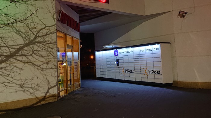 Paczkomat POZ28N Przy markecie Eurospar