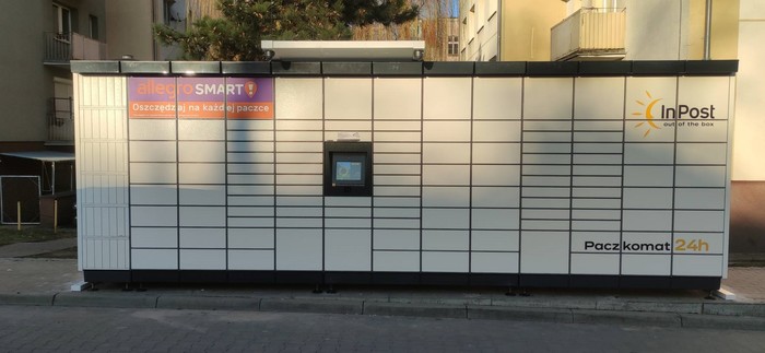 Parcel Locker POZ291M Przy sklepie Lidl