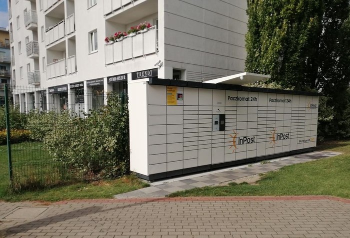 Parcel Locker POZ30N Przy domach studenckich
