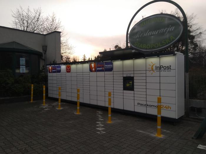 Paczkomat POZ49M Przy Hotelu Dorrian