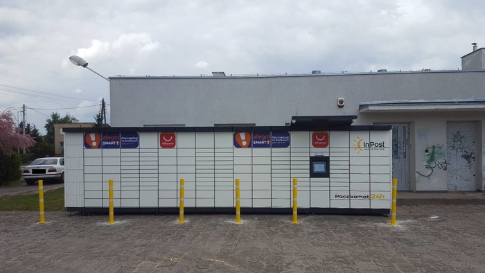 Parcel Locker POZ52M Parking przy sklepie Społem