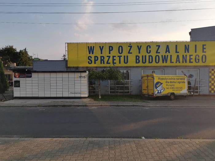 Paczkomat POZ77M Przy wypożyczalni Ramirent