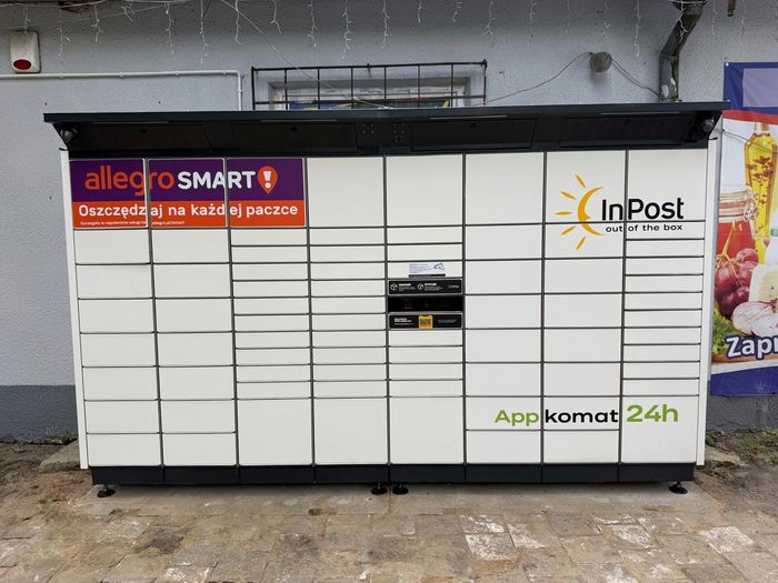 Parcel Locker PQDE01BAPP Przy sklepie spożywczym