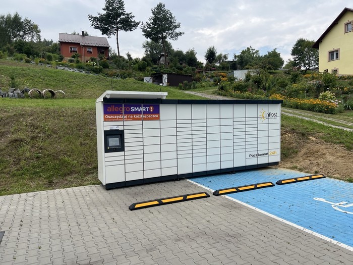 Paczkomat PQM01M Przy Cukierni Słodkie Mecyje