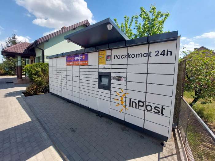 Paczkomat PQN01M Przy sklepie