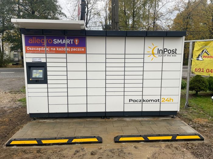 Parcel Locker PRAM01M Przy sklepie