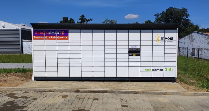 Paczkomat PRD01BAPP za sklepem Aldi
