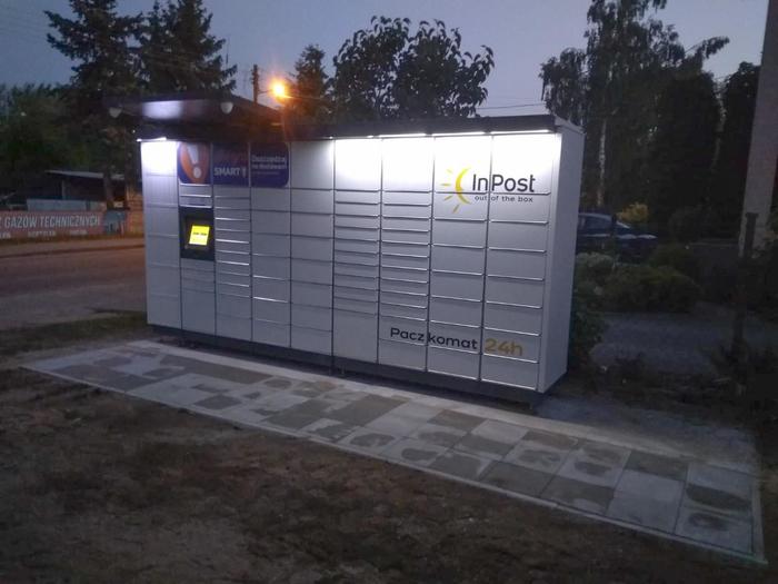 Paczkomat PRM03M Przy parkingu posesji