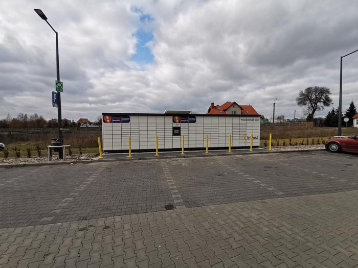 Paczkomat PRN02M Przy sklepie Lidl