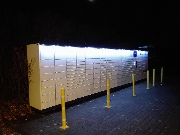 Paczkomat PRS01N Przy markecie Netto