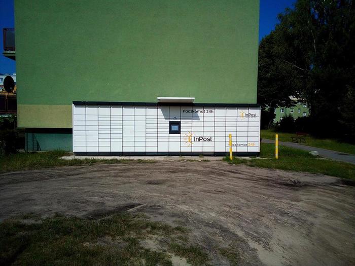 Paczkomat PRT01M Przy parkingu osiedlowym