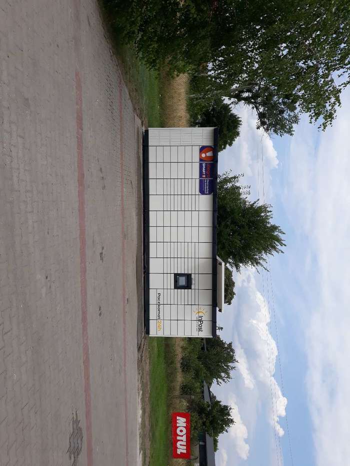 Paczkomat PRT03M przy Stacji Diagnostycznej