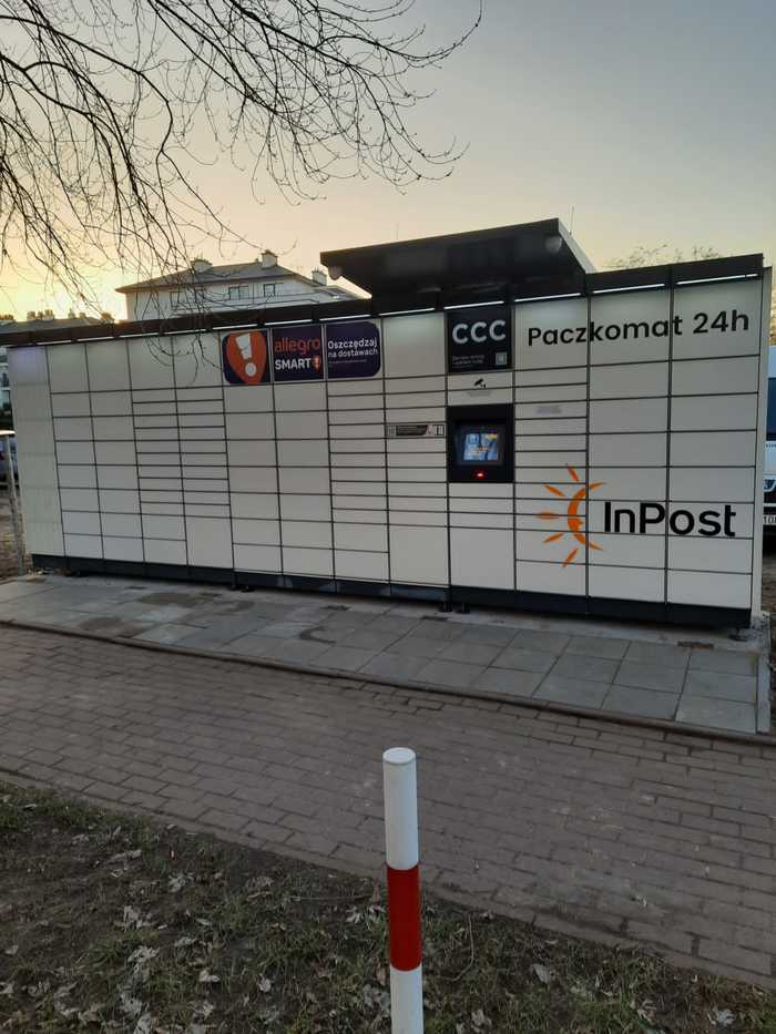 Paczkomat PRU22M Parking