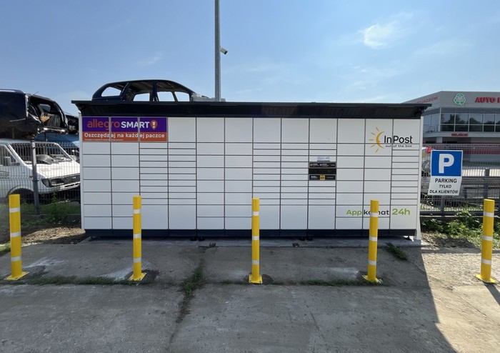 Paczkomat PRZ01BAPP Przy firmie Auto Recykling