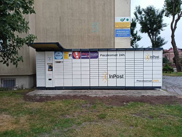 Paczkomat PSK01A Przy siedzibie spółdzielni mieszkaniowej