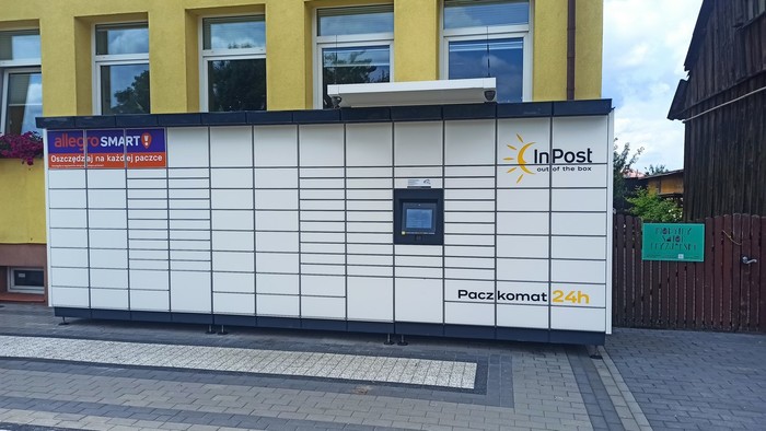 Paczkomat PSL01M przy Urzędzie Gminy