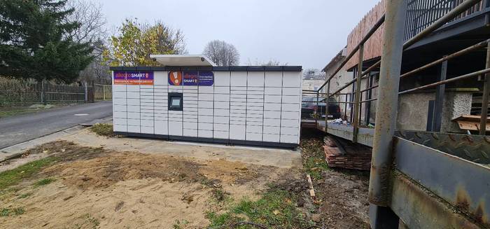 Paczkomat PTH02M Na prywatnej posesji