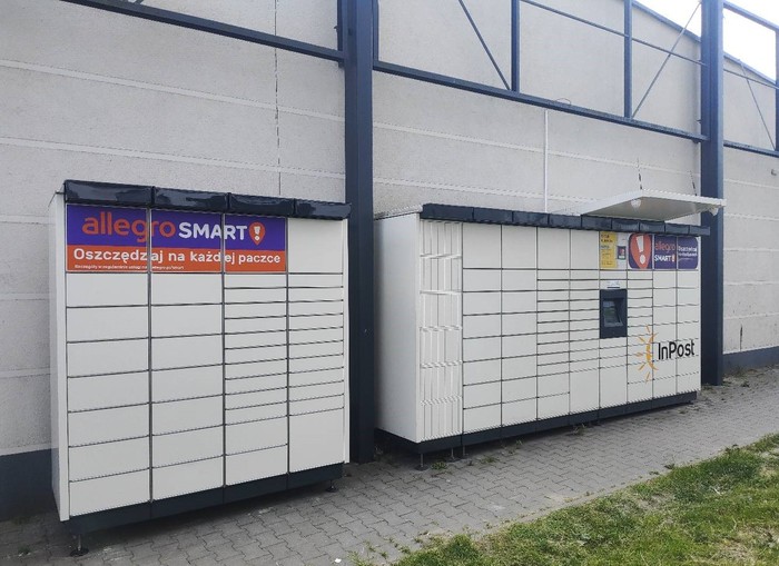 Paczkomat PTR06M Przy sklepie Polo Market