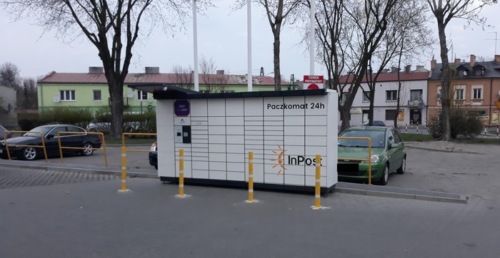 Paczkomat PTR07N Przy sklepie Fachowiec