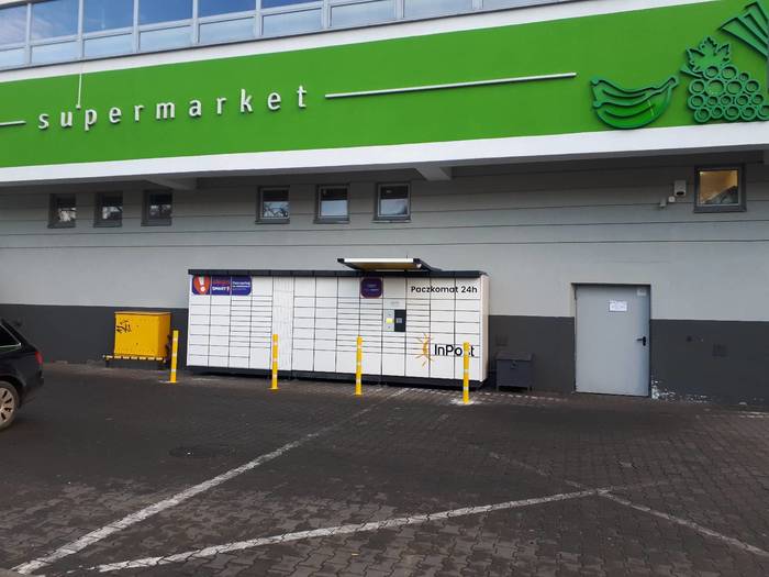 Paczkomat PUL02N Przy markecie Stokrotka